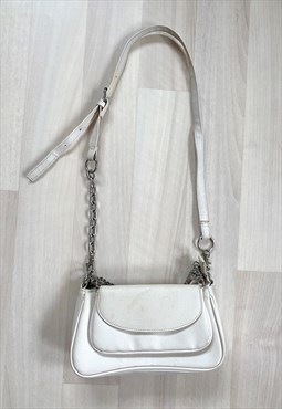 White Chain Strap Handbag
