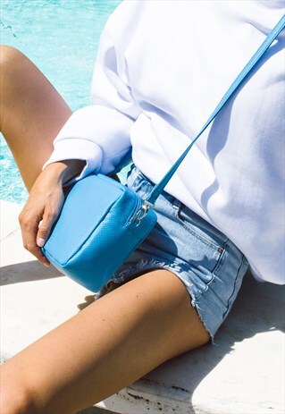 BOX CROSSBODY BAG BLUE