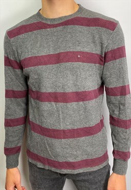 Vintage Tommy Hilfiger Sweater/ jumper/ sweatshirt (M)