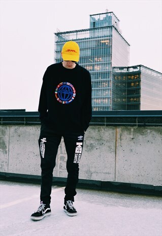 VINTAGE 90S NAVY BLUE EMBROIDERED WOOL BLEND JUMPER