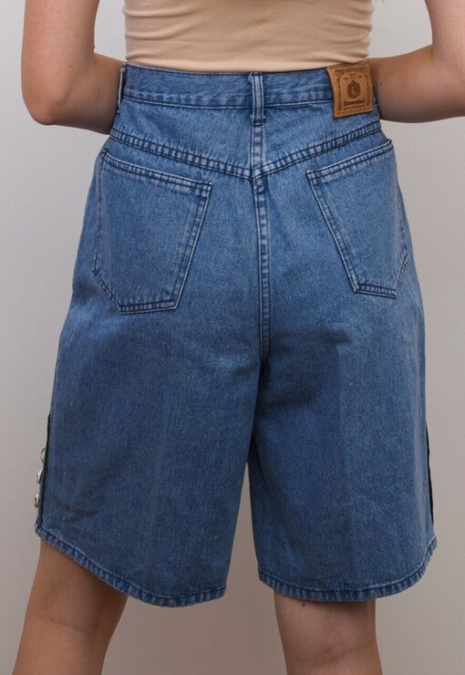 garment image