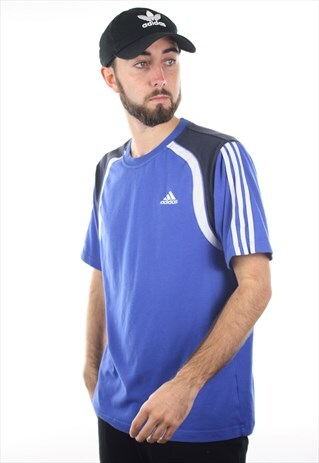 VINTAGE ADIDAS SMALL LOGO T SHIRT