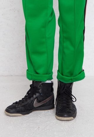 VINTAGE BLACK NIKE LEATHER HI-TOPS TRAINERS