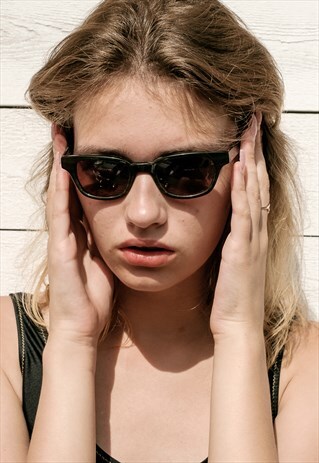 VINTAGE CLASSIC SUNGLASSES / 90S UNISEX