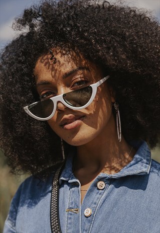 HALF FRAME SUNGLASSES WHITE