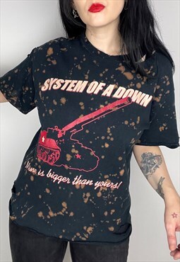 Reworked acid Wash System of a down distressed band Shirt