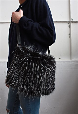 VINTAGE 90' AMAZING CRAZY UNIQUE BLACK FAUX FUR BAG