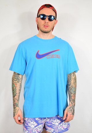 VINTAGE NIKE BLUE BIG PRINT T SHIRT