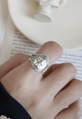 VINTAGE STERLING SILVER QUEEN OPEN RING