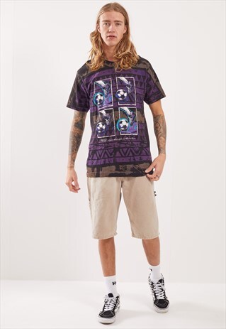 VINTAGE FOOTBALL GRAPHIC T-SHIRT