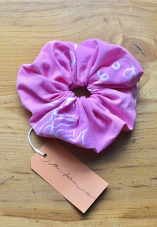 HANDMADE SCRUNCHIE