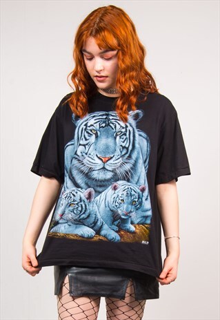 VINTAGE 90'S BLACK SNOW TIGER PRINT OVERSIZED T-SHIRT