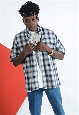 VINTAGE CHAPS SHIRT IN BLUE CHECK WITH LOGO.