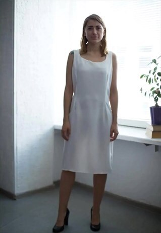 VINTAGE 80'S WHITE SLEEVELESS DRESS