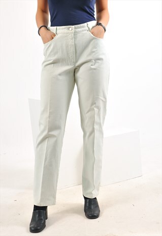 VINTAGE MOMS JEANS IN LIGHT GREEN