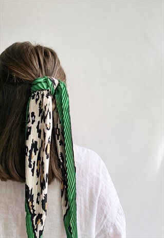 GREEN LEOPARD PRINT PLEATED HAIR TIE