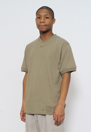 VINTAGE NIKE T SHIRT