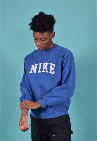 VINTAGE NIKE BLUE EMBROIDERED SWEATSHIRT