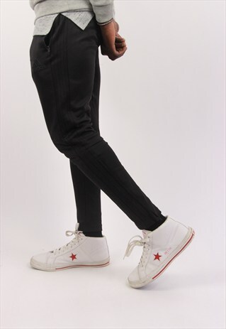 VINTAGE CONVERSE TRAINERS