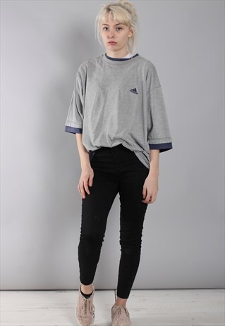VINTAGE ADIDAS T-SHIRT