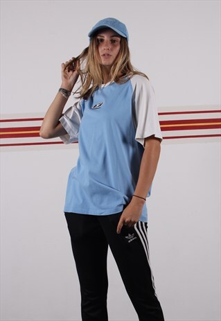 BLUE & WHITE REEBOK T-SHIRT