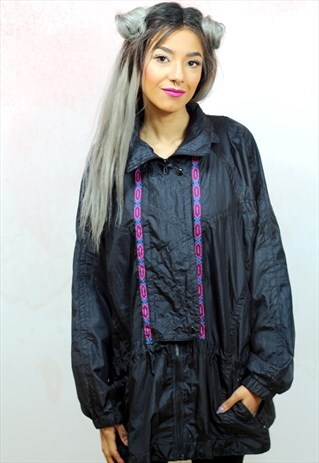 1990S VINTAGE BLACK WITH PINK WATER PROOF SHELL JACKET