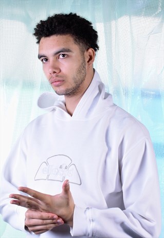 VINTAGE ELLESSE WHITE HOODIE