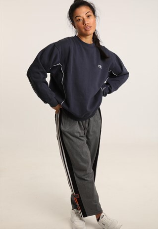 VINTAGE UMBRO EMBROIDERED SPELLOUT SWEATSHIRT