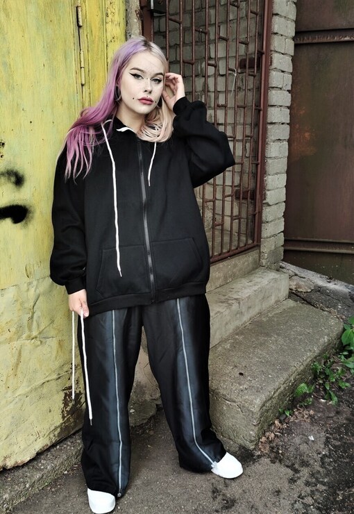 garment image