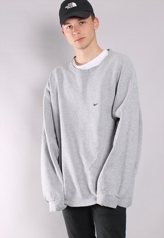 VINTAGE NIKE SWEATSHIRT