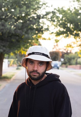 VINTAGE 90'S REEBOK BUCKET HAT IN WHITE AND BLACK