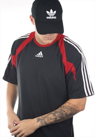 VINTAGE ADIDAS SMALL LOGO T SHIRT TEE