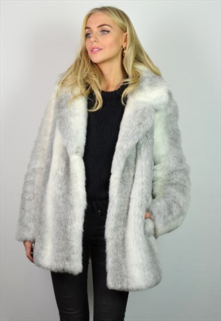 VINTAGE 70S WHITE & GREY ARCTIC FAUX FUR JACKET / COAT