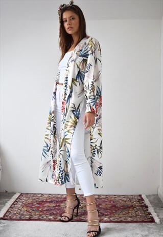 FLORAL PRINT FESTIVAL KIMONO