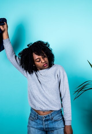 VINTAGE 1990S SWEATER IN GREY