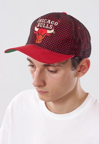 VINTAGE CHICAGO BULLS NBA STARTER HAT 90S RED BASEBALL