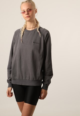 VINTAGE CHAMPION EMBROIDERED SPELLOUT SWEATSHIRT