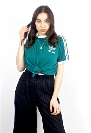 90'S RETRO GREEN & WHITE OVERSIZED T-SHIRT