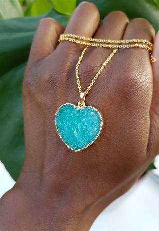 GREEN HEART DRUZY GEMSTONE PENDANT GOLD CHAIN NECKLACE