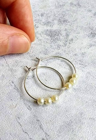 MINI FAUX PEARL HOOP EARRINGS