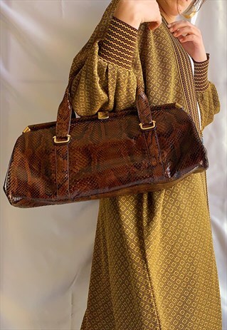 VINTAGE REAL BROWN LEATHER BAGUETTE HAND BAG
