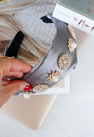 LIGHT GREY PLAITED RHINESTONE FAUX PEARL JEWELLED HEAD BAND