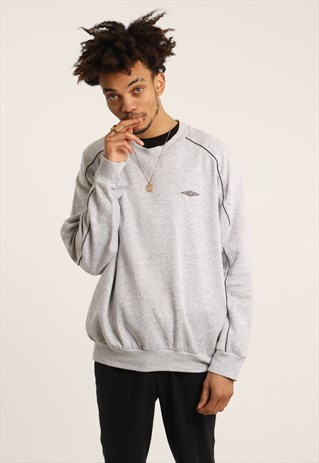VINTAGE UMBRO EMBROIDERED LOGO SWEATSHIRT