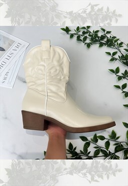 Cowboy boots Cream western cowgirl boots