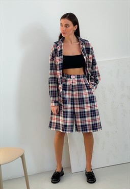 Suit in boyfriend's pajama style: shirt & shorts