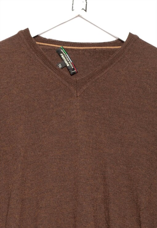 garment image
