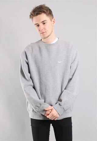 VINTAGE NIKE SWEATSHIRT