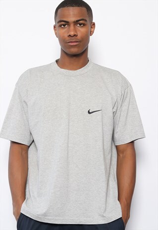 VINTAGE NIKE LOGO T-SHIRT GREY