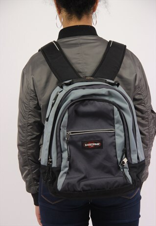 VINTAGE EASTPAK BACKPACK