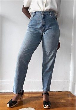Vintage Levi's 550 High Waisted Jeans Size 30, Light Wash